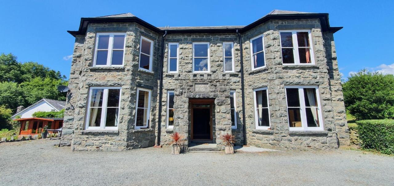 Large Mach Apartment At Pen Y Coed Hall Dolgellau Kültér fotó